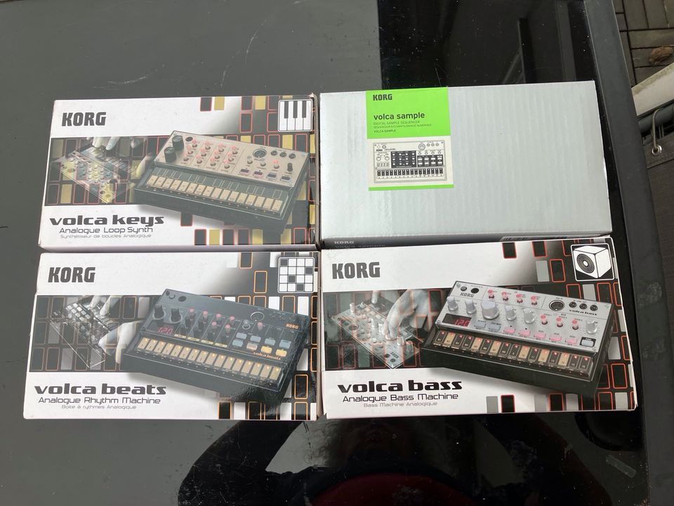 Korg Volca Bass, Keys, Beat & Sample im Sequence Rack in Bielefeld