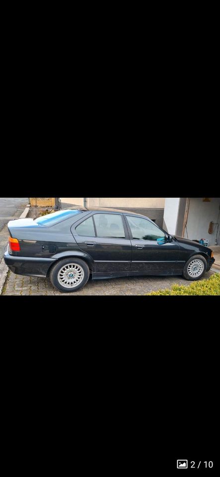 Auto BMW 320i in Waldeck