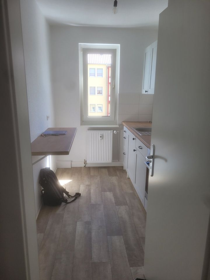 Schöne 2 Zimmer Wohnung 300 € in Pegau