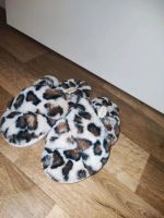Damen Hausschuhe Leopard muster Größe 38 FlipFlop Brandenburg - Erkner Vorschau