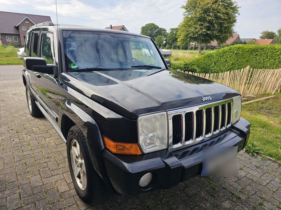 Jeep Commander 4,7 V 8 an Bastler in Uplengen