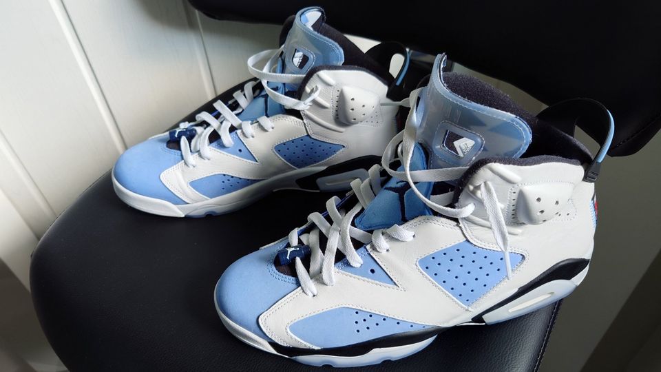 NIKE Air Jordan 6 University Blue UNC in Dortmund