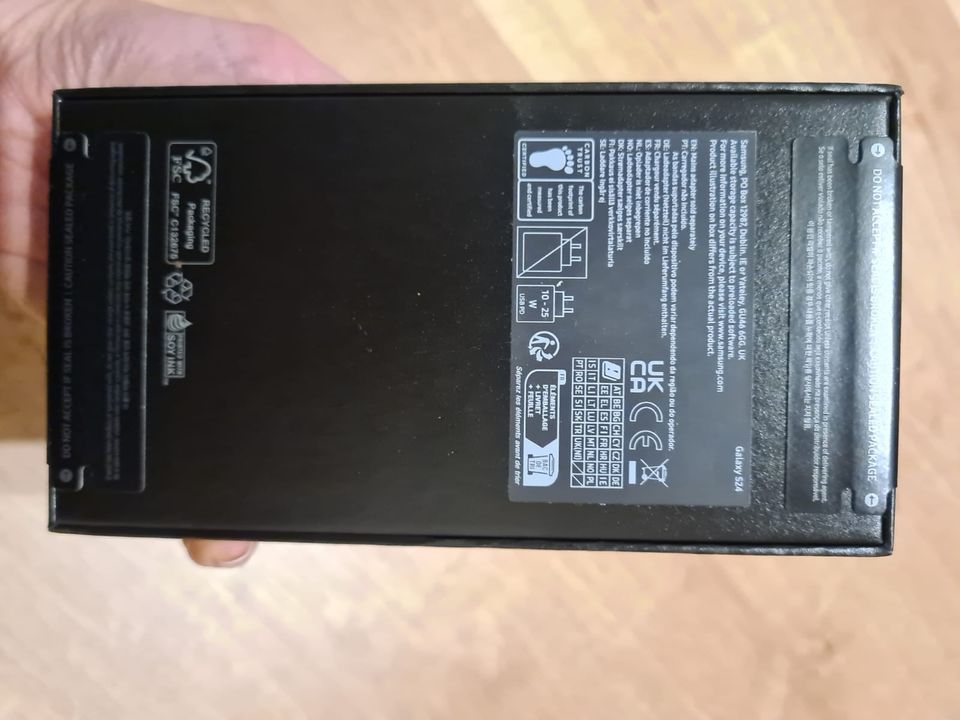 Samsung Galaxy S24 256GB NEU Onyx Black Grau OVP + 30€ Gutschein in Tübingen