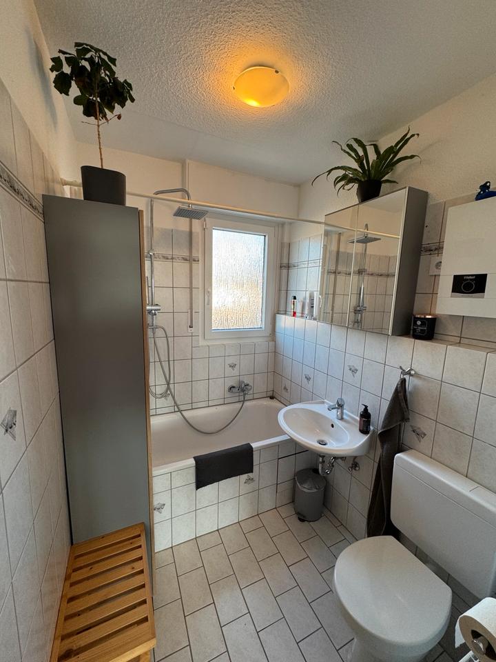 Nachmieter für 3-Zimmer-Wohnung ca. 68qm 2. OG in Massen in Unna
