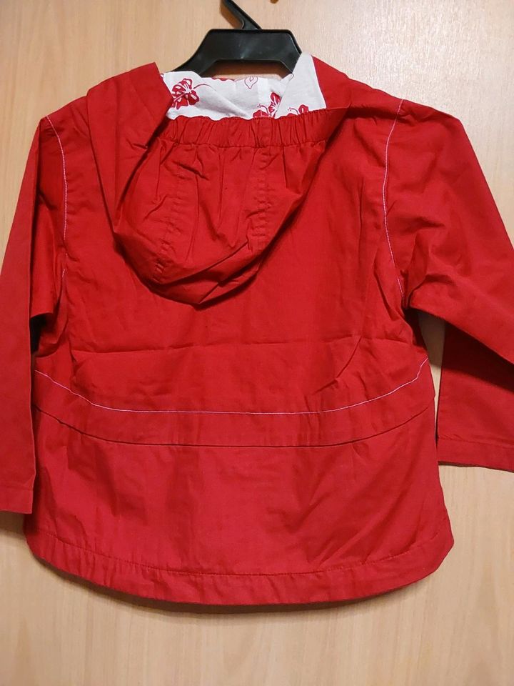 Mädchen Übergangs/ Sommer Jacke gr.104 neu in Köln