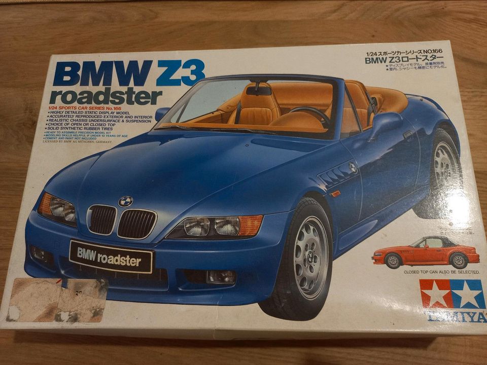 Modell BMW Z3 Roadster 1996 von Tamiya OVP in Berlin