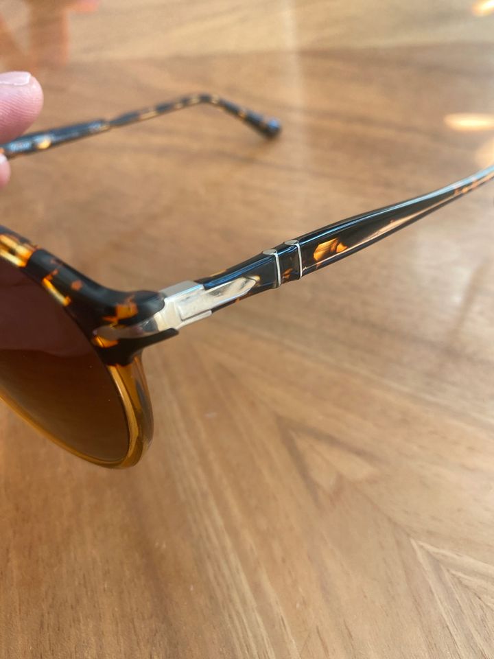 PERSOL Sonnenbrille 3217s in Stuttgart