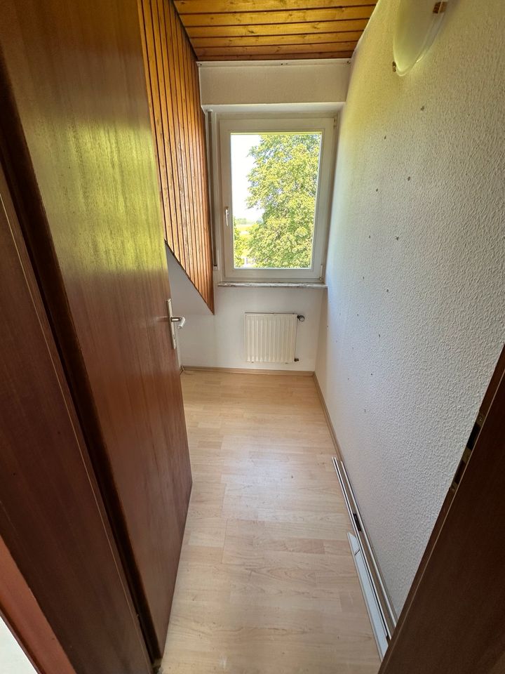 Helle, geräumige, moderne Wohnung zu vermieten! in Lykershausen