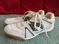 Sehr guter Zustand LICO Fit Indoor weiß 40 Hallenturnschuh Dresden - Johannstadt Vorschau