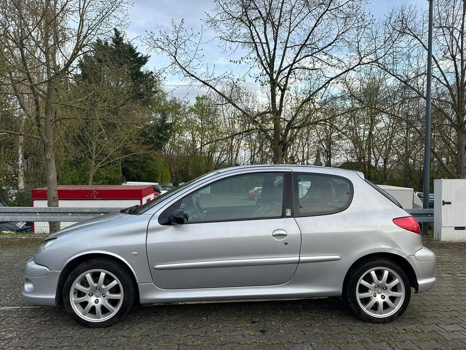 Peugeot 206 GT GRAND TOURISME 0792 in Klein-Winternheim