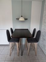 Tisch mit vier Hochstühlen + Lampe + Board Schleswig-Holstein - Rendsburg Vorschau