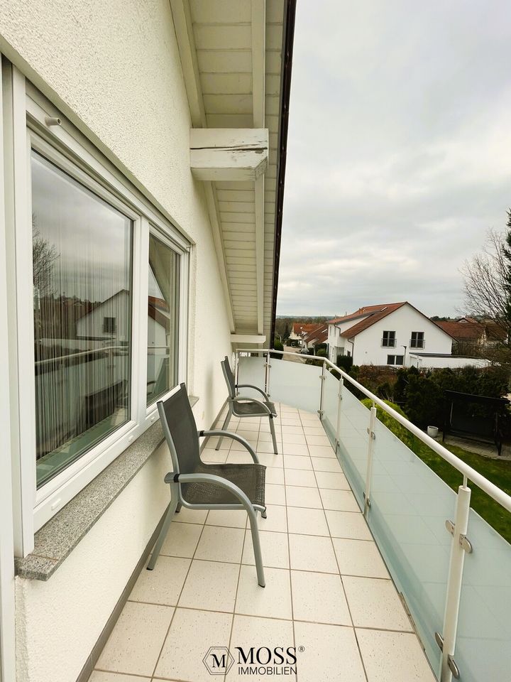 Modernes, sehr gepflegtes Zweifamilienhaus mit schönem Garten und Großraumgarage in ruhiger Lage! in Leingarten