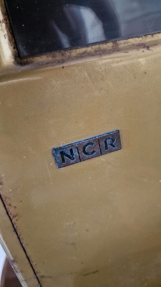 Alte National Regestrierkasse NCR Type KI.84 in Grevenkrug