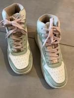 Sneaker, Turnschuhe Gr.40 Bershka Nordrhein-Westfalen - Erftstadt Vorschau