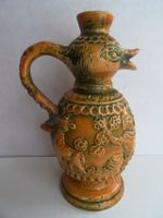 Keramikvase, Henkelvase, Reliefvase, Figuren-Krug, Walter Becht Baden-Württemberg - Königsbach-Stein  Vorschau