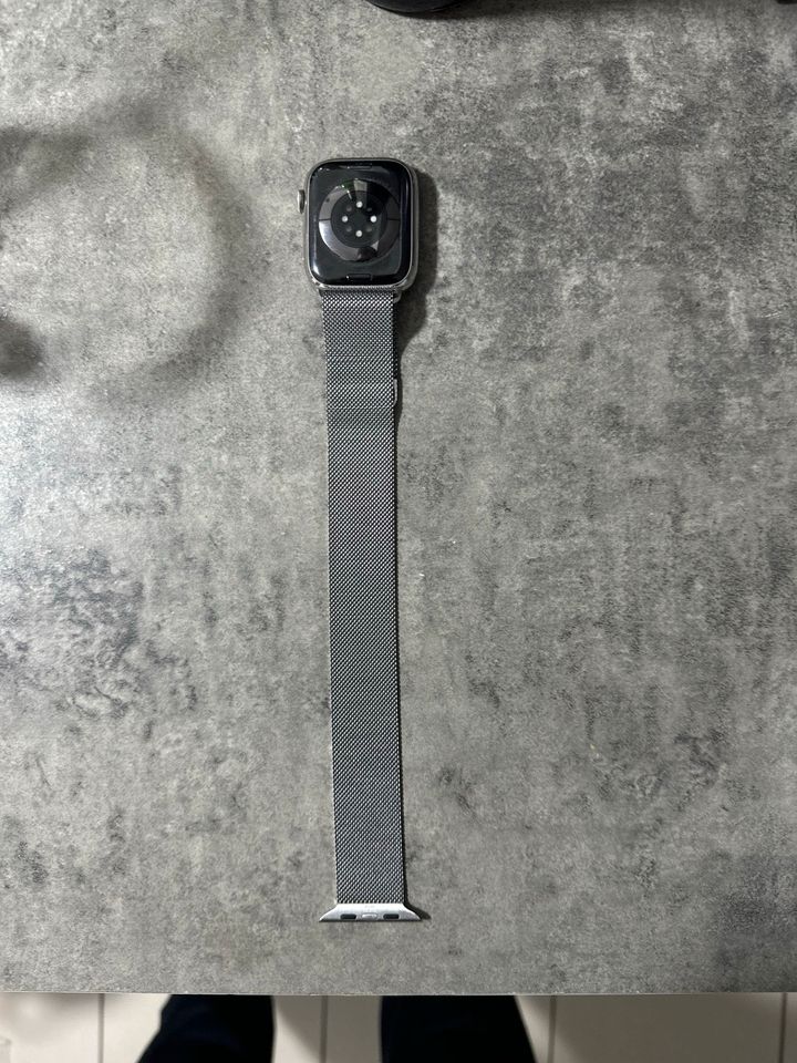 Apple Watch Series 7 GPS+Celluar in Pforzheim
