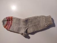 handgestrickte Wollsocken / Stricksocken, grau, neu, klein Rheinland-Pfalz - Wolsfeld Vorschau