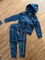 DJ Dutch Jeans Jogginganzug Hose Jacke blau Gr. 98 Dresden - Trachau Vorschau