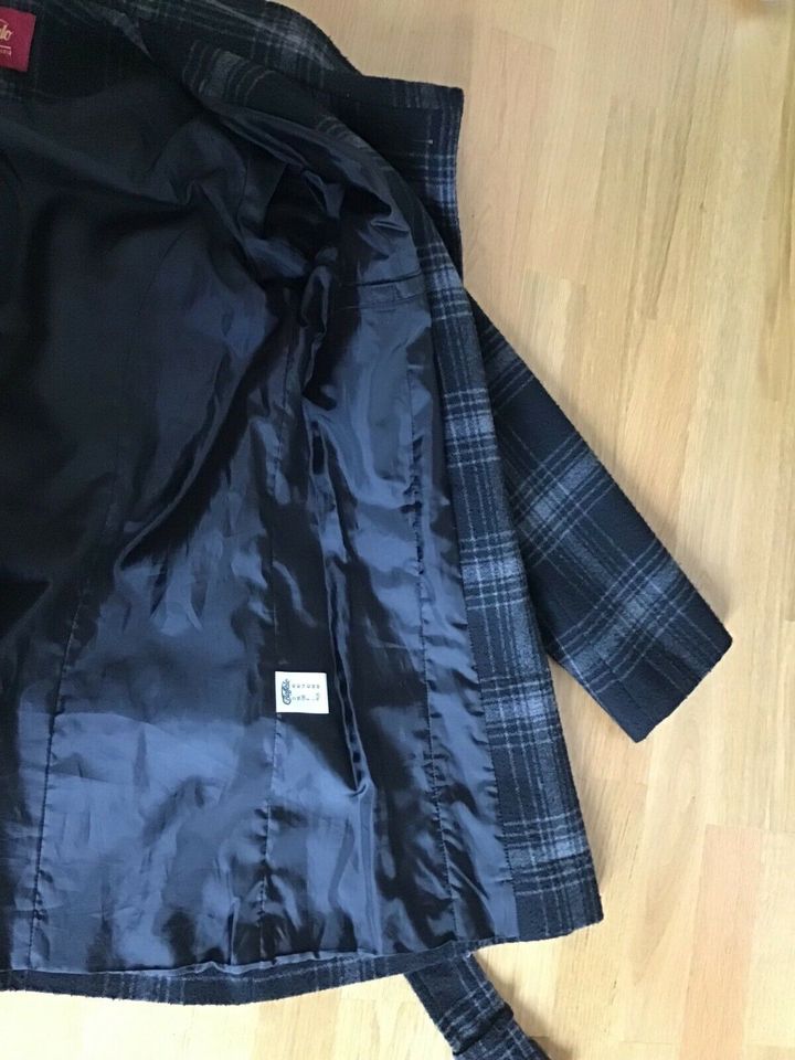 Damen Kurzmantel Jacke Buffalo Gr. 40 in Arnsdorf