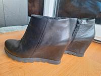 Stiefeletten mit Keilabsatz Größe 61/2 Högl Bayern - Landshut Vorschau