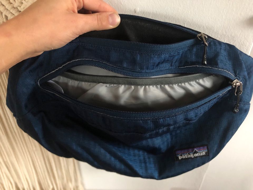 Große Patagonia Bauchtasche in Bremen