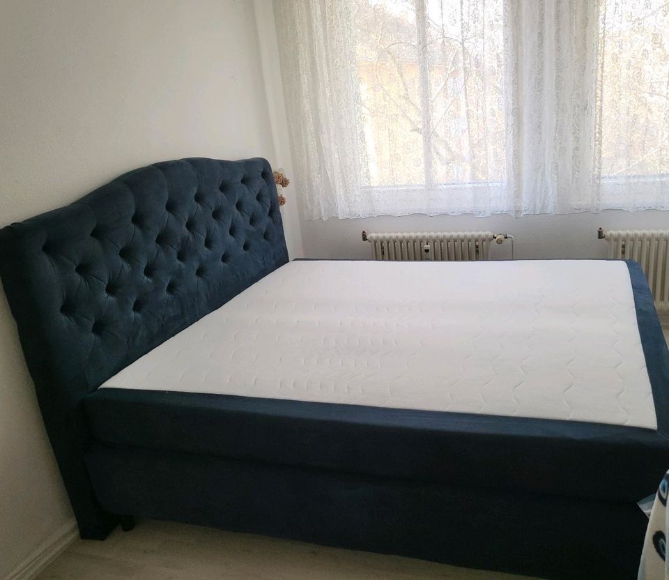 Boxspringbett 180×200 cm Chesterfield in Berlin