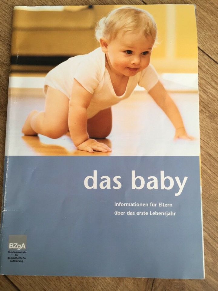 Bücher-Set / Buch Schwangerschaft, Geburt, Babyjahr in Hamburg