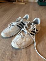Tennisschuhe f. Teppichbelag … sehr selten getragen Hessen - Hofgeismar Vorschau