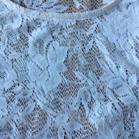 Feines Spitzen Shirt Gr 42 hinten Schößchen Creme Hessen - Ahnatal Vorschau