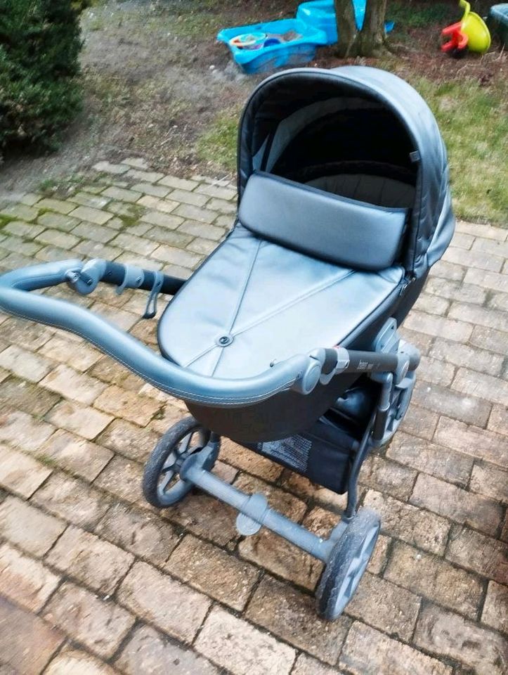 2 In 1 Kinderwagen von Roan bass next in Leipzig