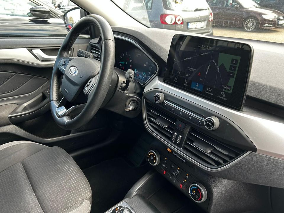Ford Focus Lim. Cool & Connect*1Hd*Scheckheft*LED*Kam in Bonn