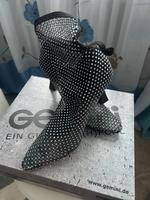 Elegante Stiefeletten mit Strassstenen und Absatz Nordrhein-Westfalen - Siegen Vorschau