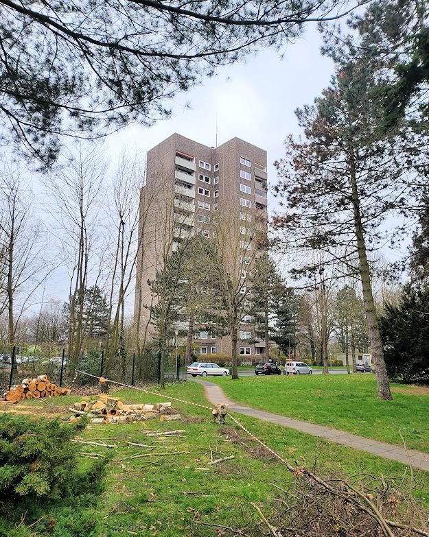 *** AUKTION BEENDET - Auswertung der Gebote läuft. *** Eigentumswohnung mit traumhaften Blick über die Dönche! in Kassel