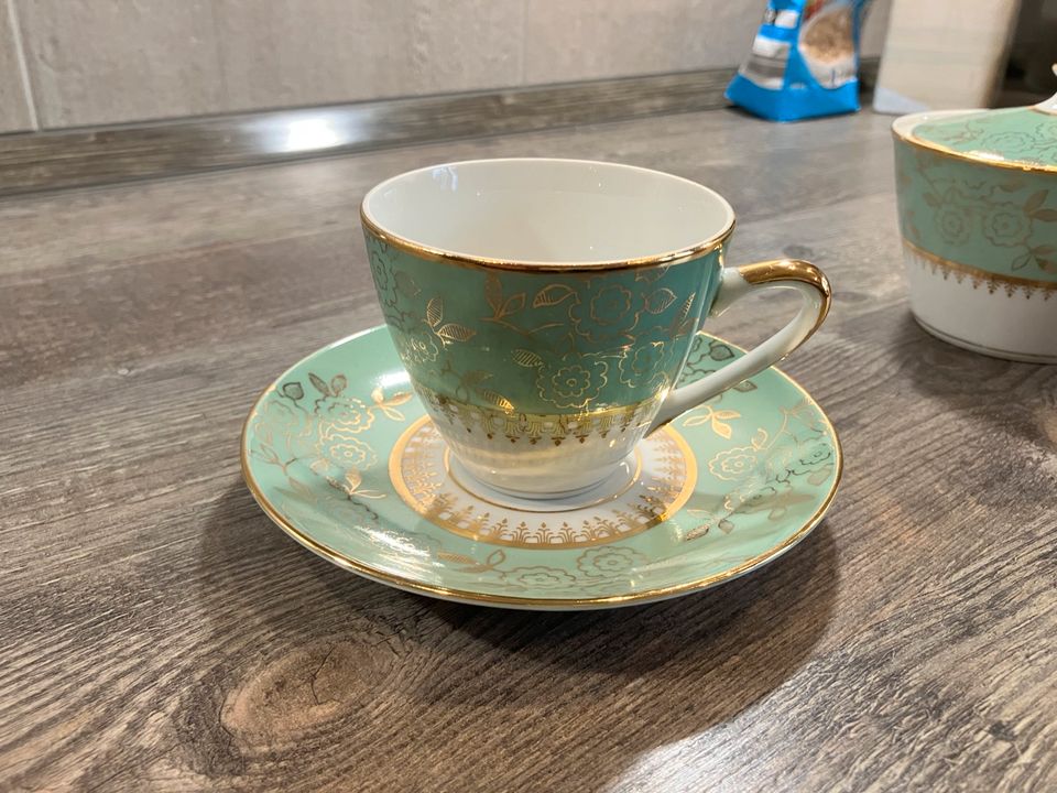 Karlovarsky Porcelan 6 teilig Espresso in Wolde