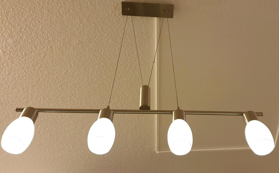 Hochwertige höhenverstellbare Lampe Pendelleuchte Esszimmer Küche in Gießen