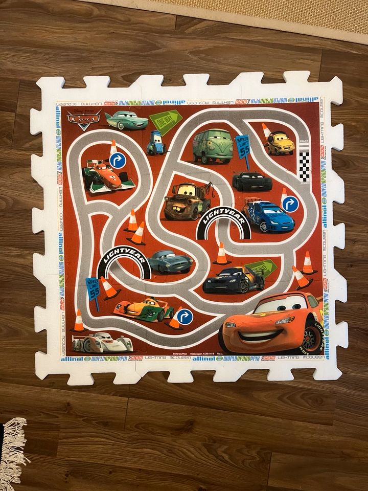 Spielteppich Puzzle Cars in Platten