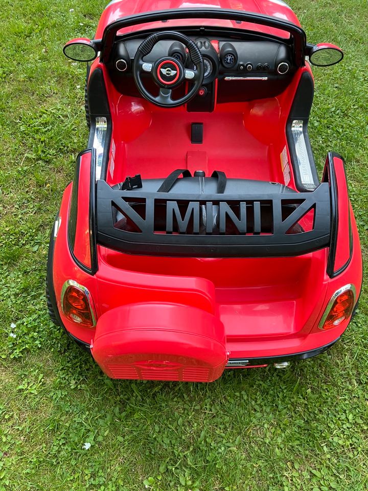 Mini Beach Comber Elektro Kinderauto Kinderfahrzeug elektrisch in Unterföhring