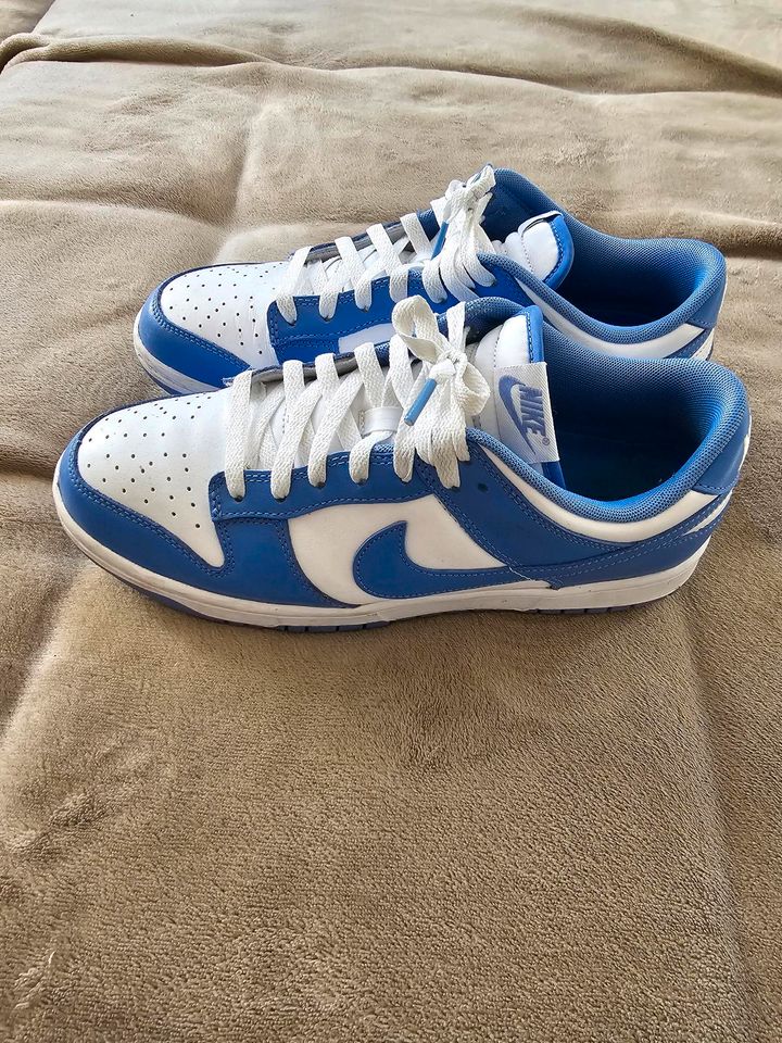 Nike Air Force blau weiss Grösse 44 Top in Niederkassel