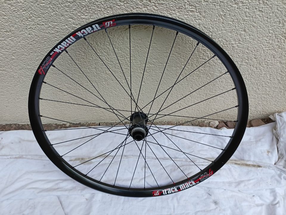 Shimano XT + Fun Works Track Mack Laufradsatz 26" 15x100 5x135 in Heeßen