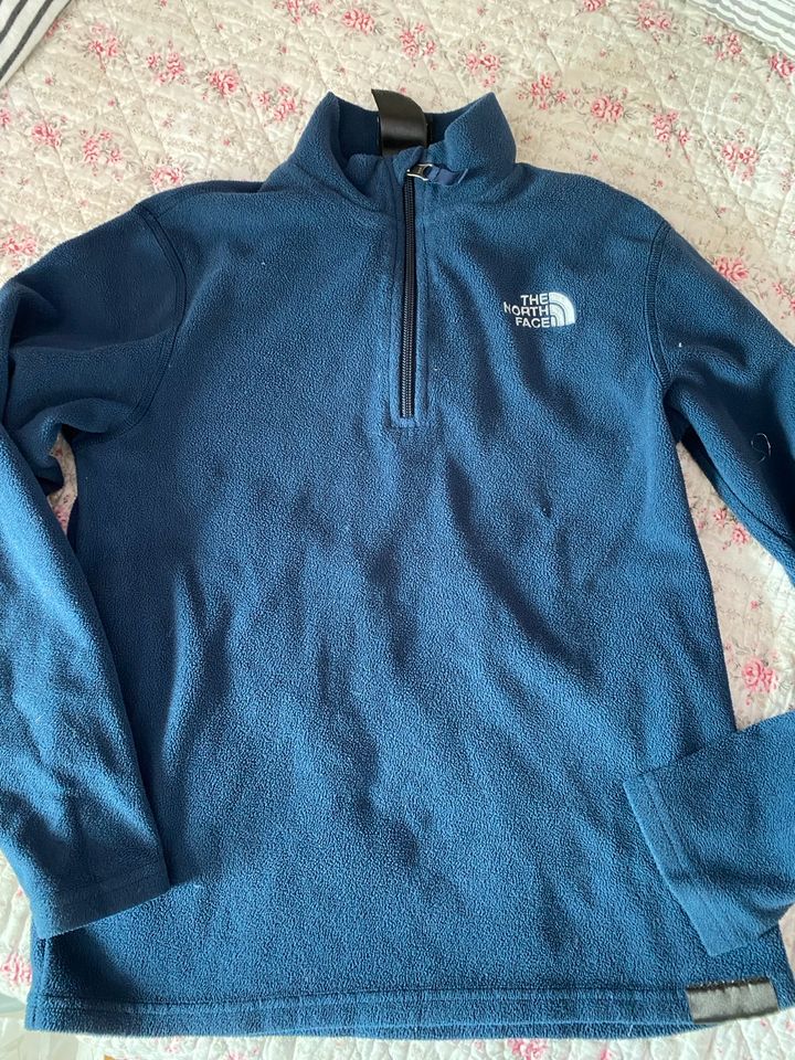 The North Face Fleece Pullover Gr 140 in Friesoythe