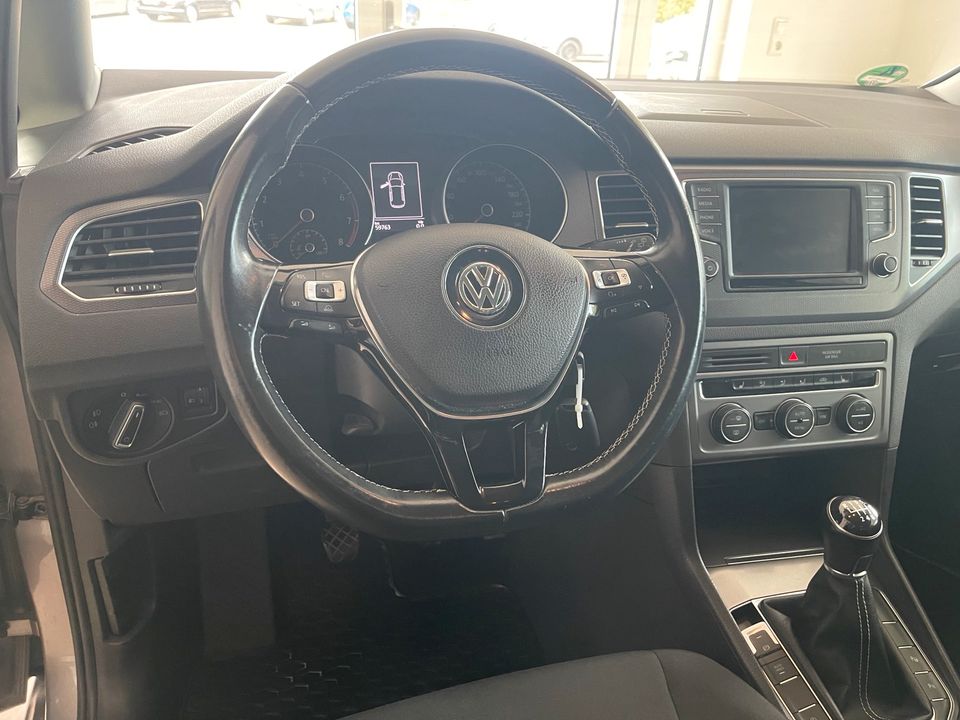 ***VW Golf Sportsvan Lounge/NUR 59TKM/AHK/HU NEU*** in Güstrow