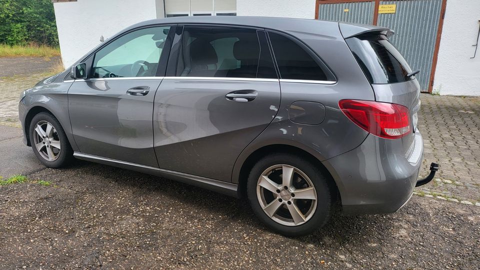 Scheibentönung Folierung Car Wrapping Fahrzeugfolierung Folie in Hofstetten a. Lech