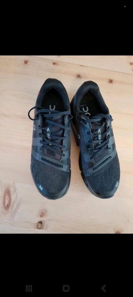 On Running Cloud Go 42 schwarz Sportschuhe Joggingschuhe in Ratingen