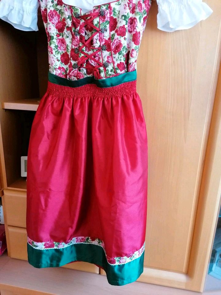 Dirndl mit Dirndlbluse Gr. 40 in Bad Endbach