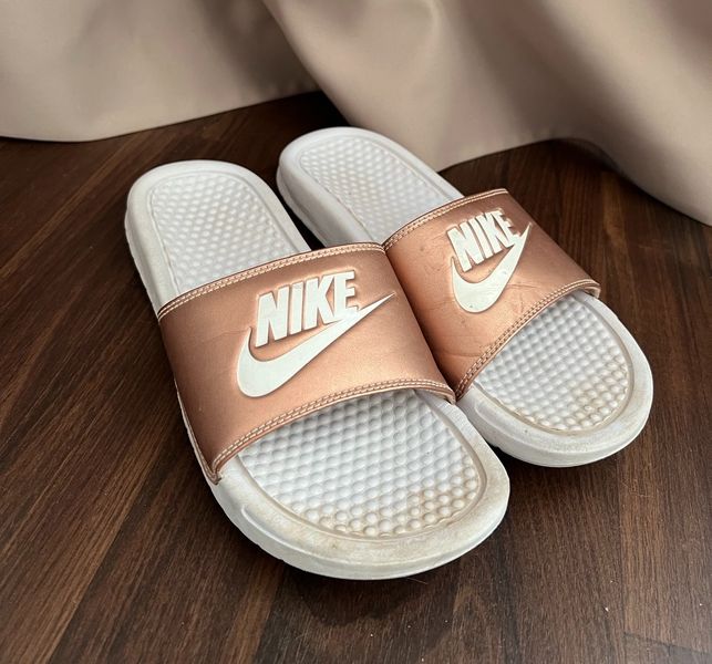 Nike Badelatschen/ Flip Flops/ Hausschuhe in Nordrhein-Westfalen - Siegen |  eBay Kleinanzeigen ist jetzt Kleinanzeigen