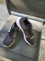 Nike Turnschuhe /Laufen 38.5 *NEU* Bayern - Oettingen in Bayern Vorschau