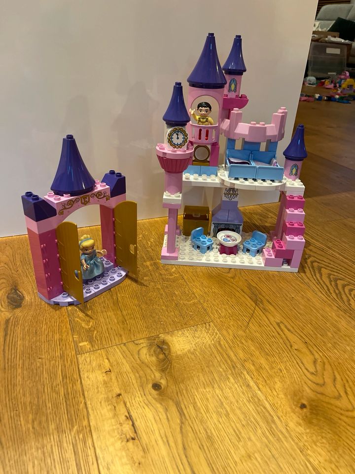 Lego Duplo Disney Cinderella Schloss  6154 in Kolbermoor