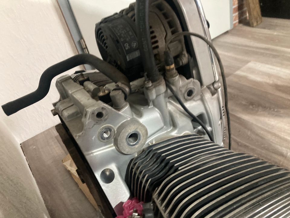 BMW R1200C Motor in Schauren