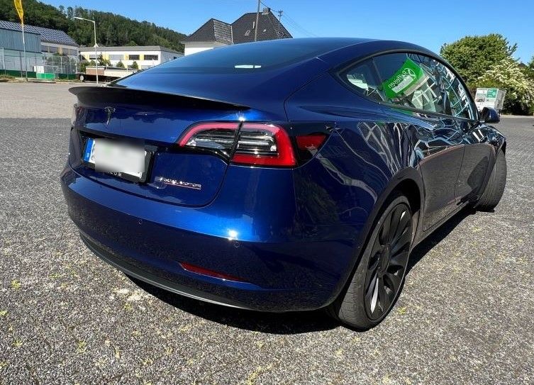 Tesla Model 3 Perfomance Blau 3,2s 0-100Km/h 513PS (MwStausweisb) in Engelskirchen