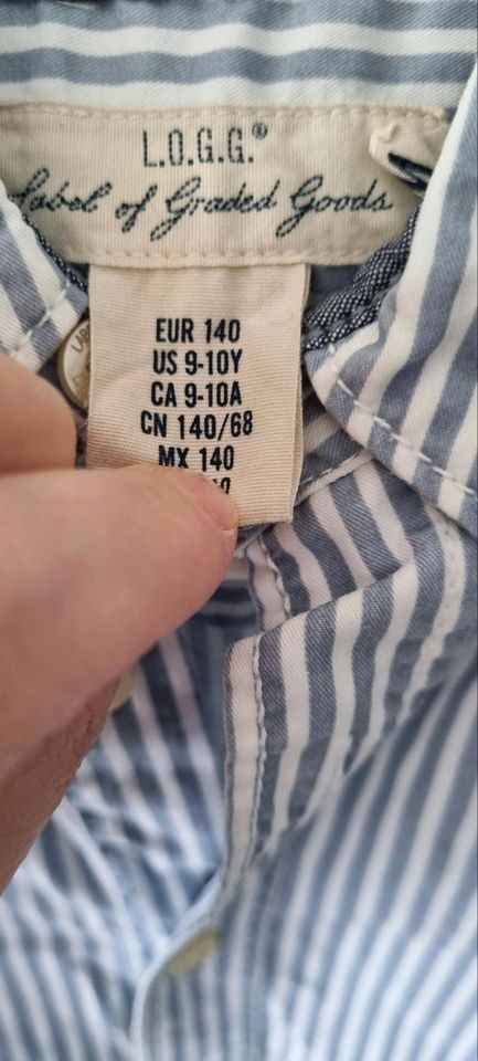 2x Jungen Hemd Gr.128/140 Je 5€ in Hückelhoven